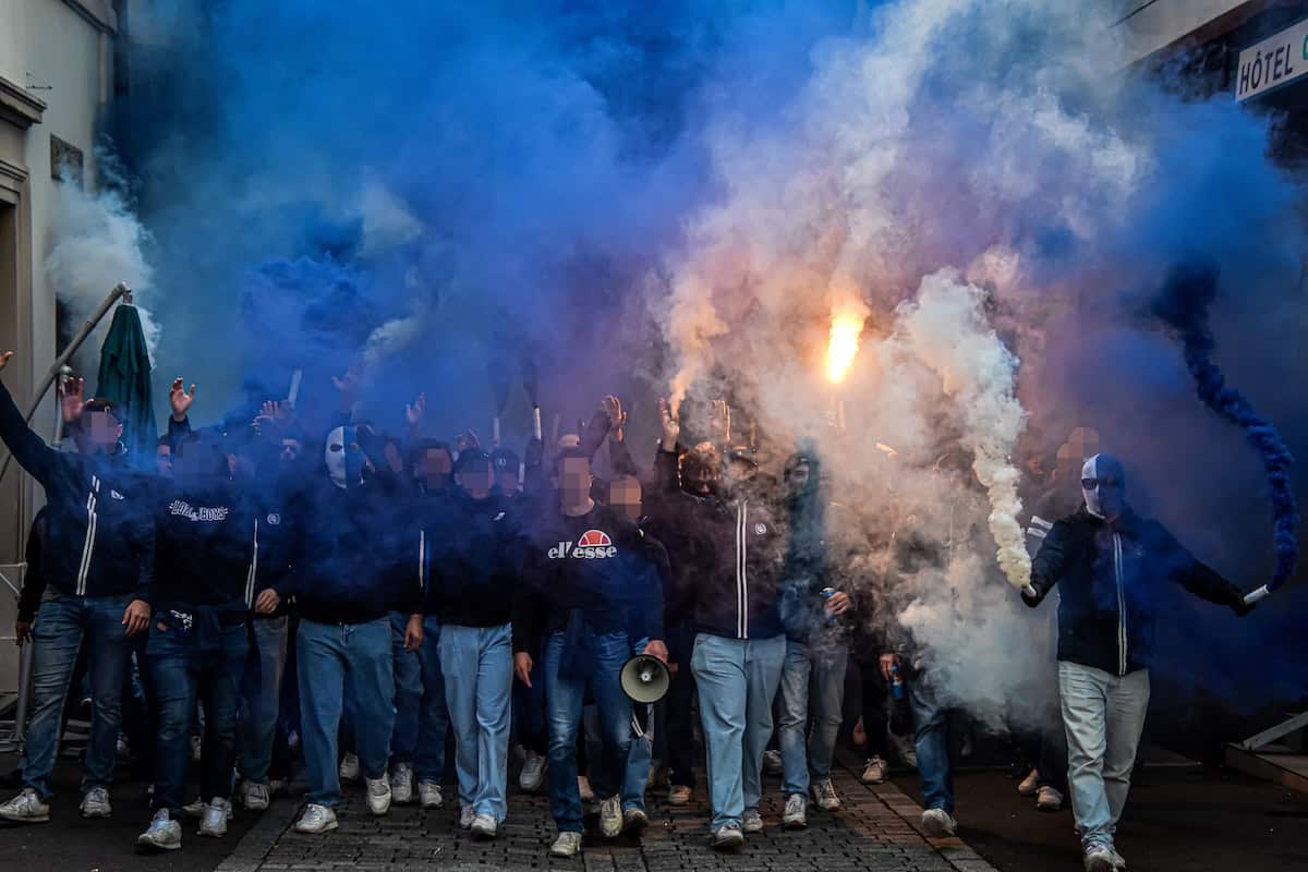 Passie, pyro en provocaties tijdens de Derby du Lac Léman