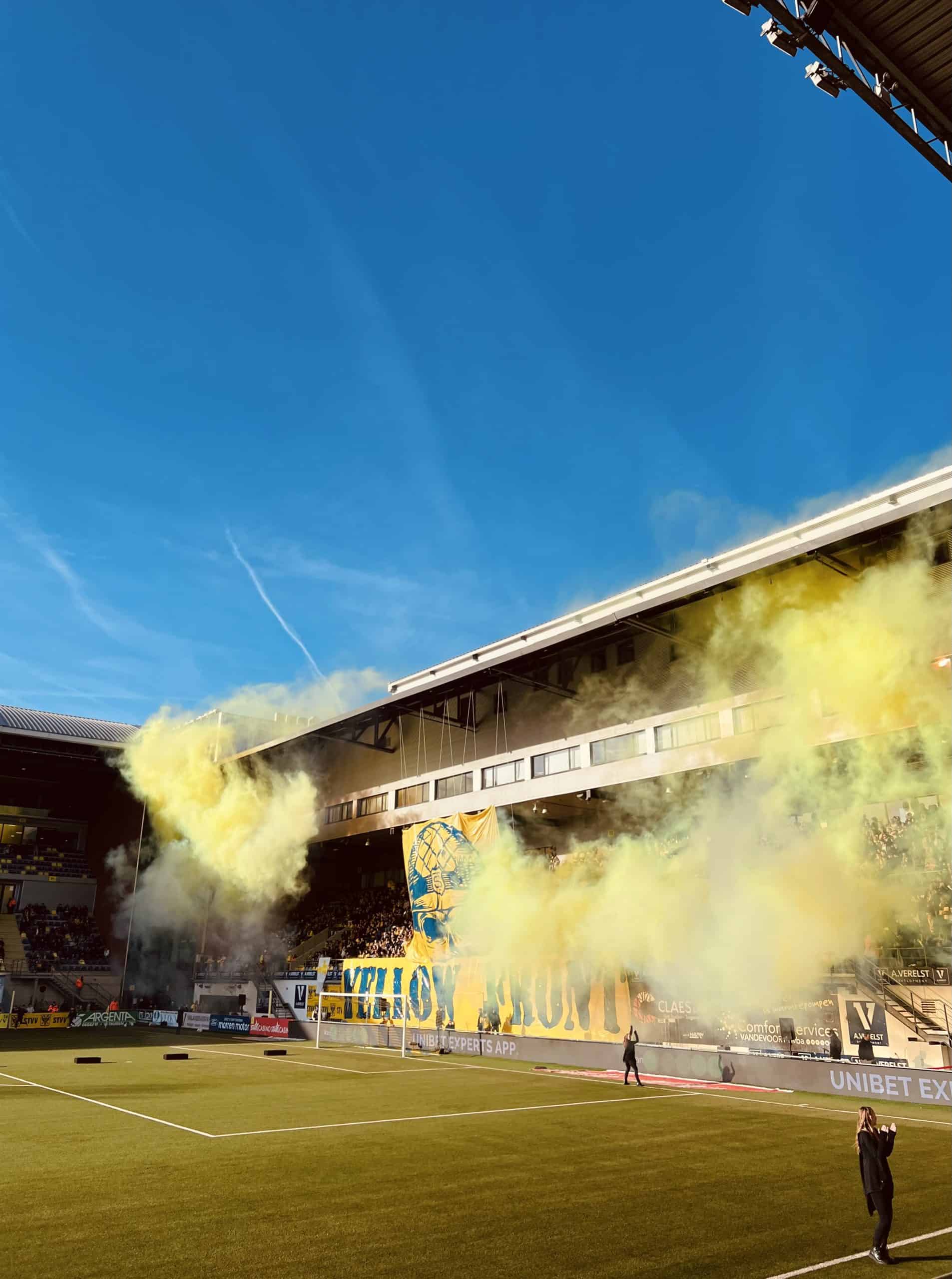 VAR man of the match bij Limburgse derby tussen STVV en Genk