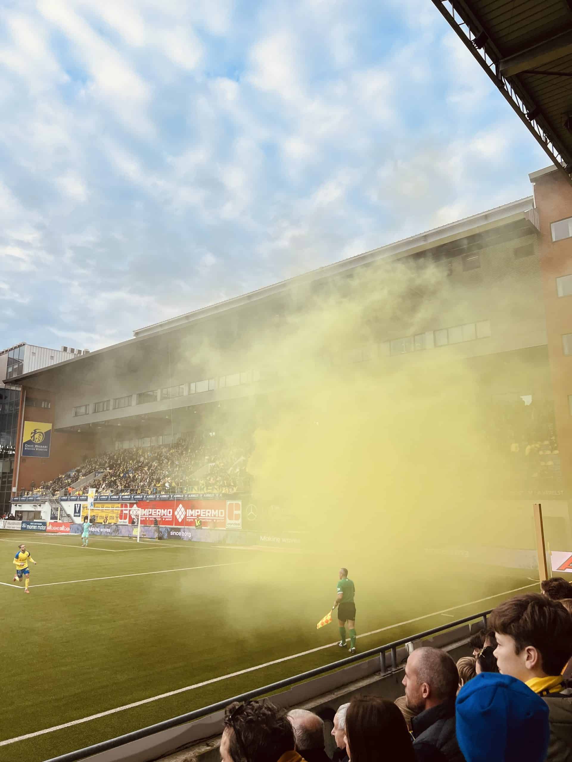 VAR man of the match bij Limburgse derby tussen STVV en Genk