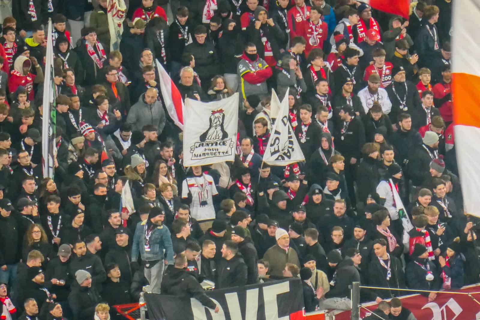 Groundhop bij Lille krijgt kleur dankzij Brigade Loire van Nantes