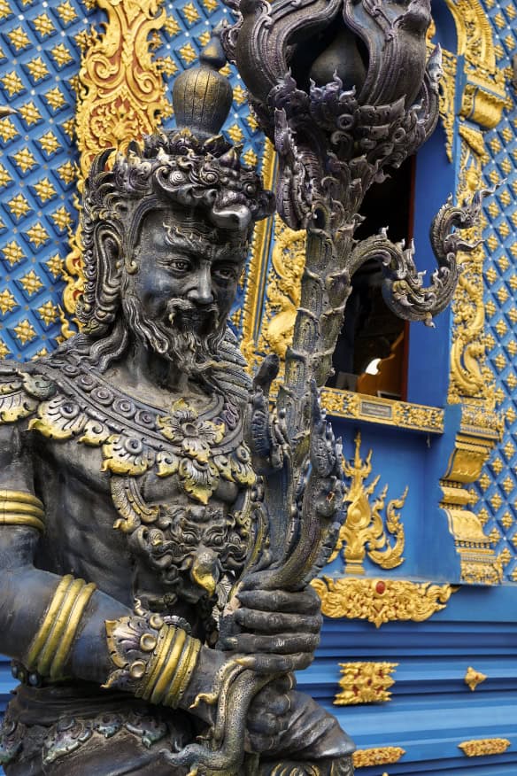 Blauwe tempel in Chiang Rai 3
