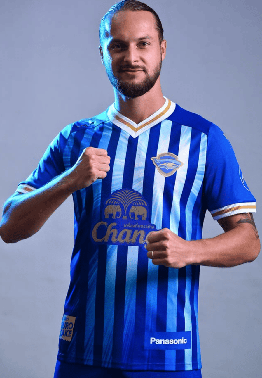 Chonburi FC thuisshirt