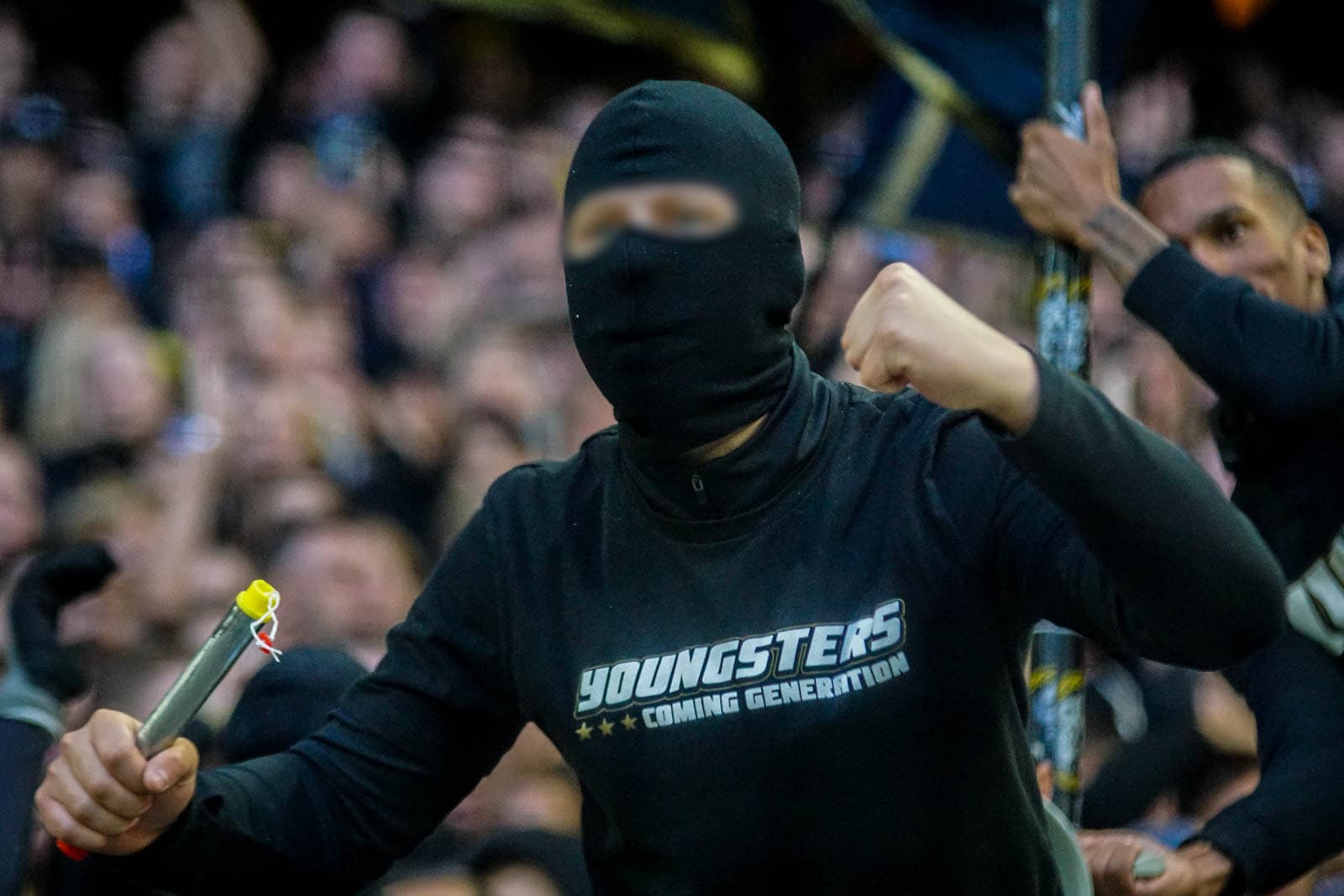 Fikkend materiaal en strakke sfeeracties; Stockholm derby tussen AIK en Hammarby