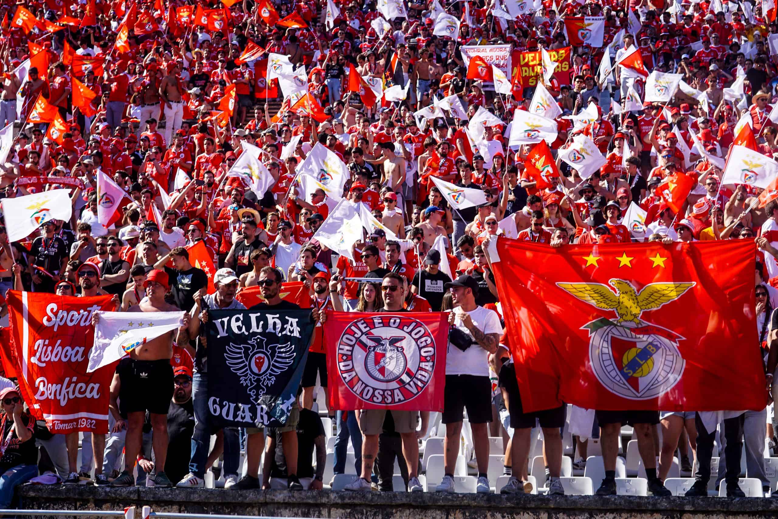 Wedstrijd van de eeuw; gekkenhuis bij bekerfinale Sporting – Benfica