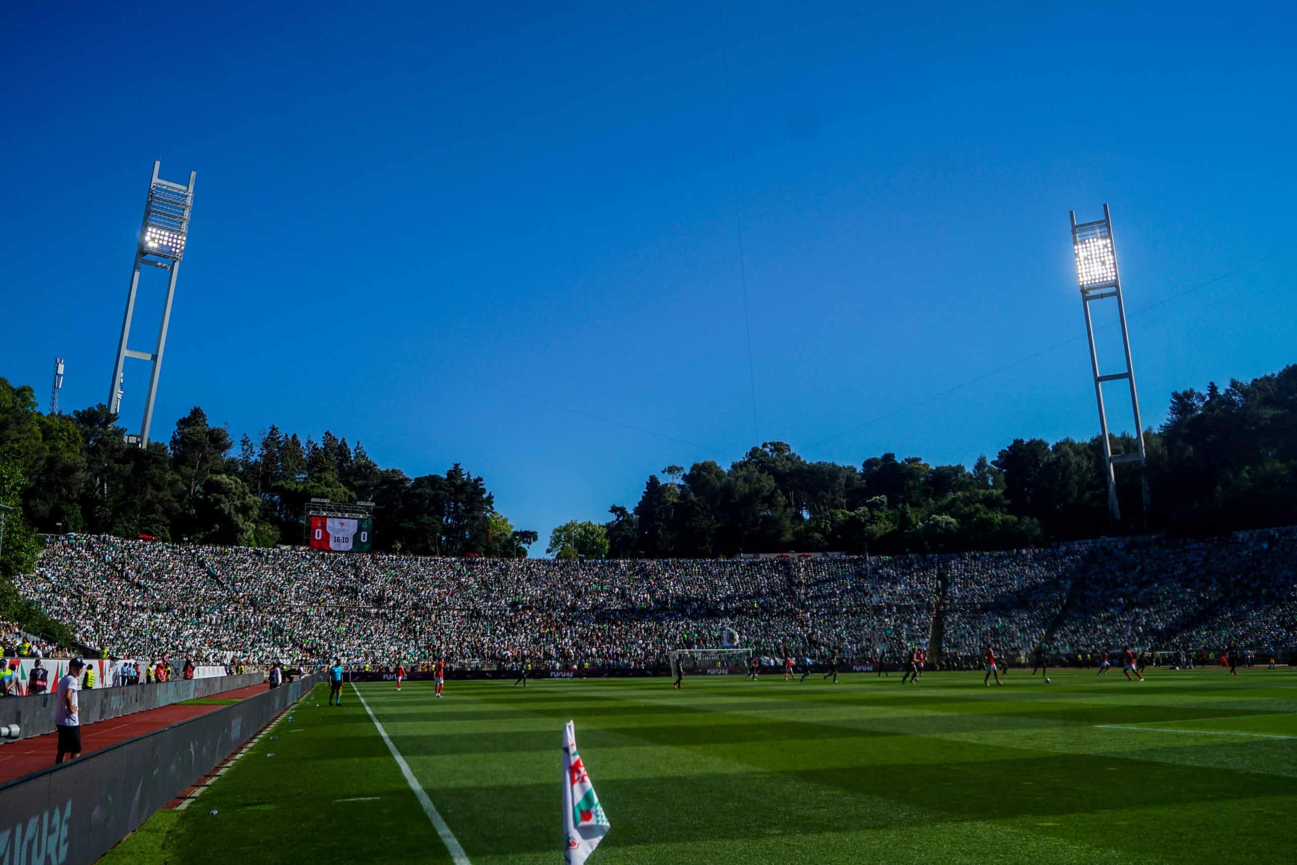 Wedstrijd van de eeuw; gekkenhuis bij bekerfinale Sporting – Benfica