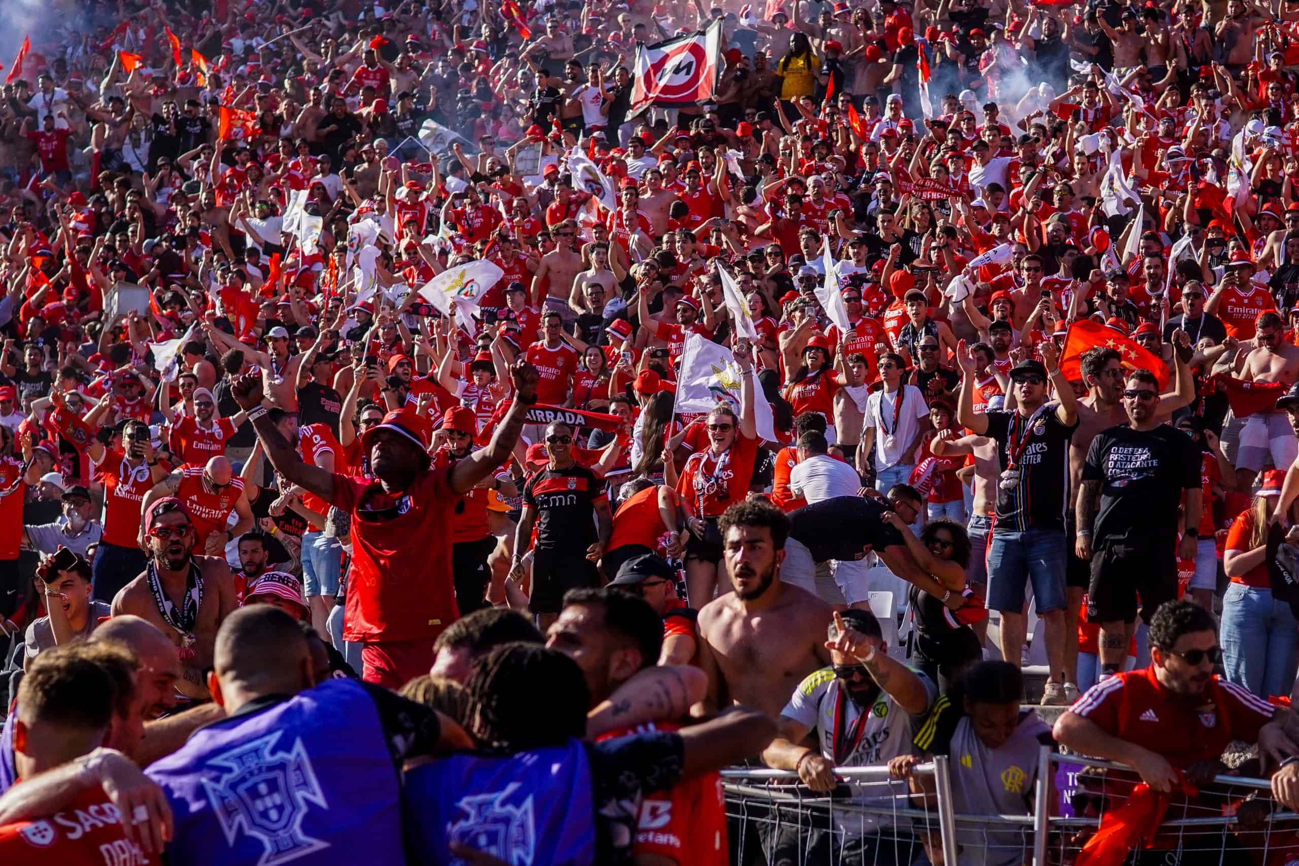 Wedstrijd van de eeuw; gekkenhuis bij bekerfinale Sporting – Benfica
