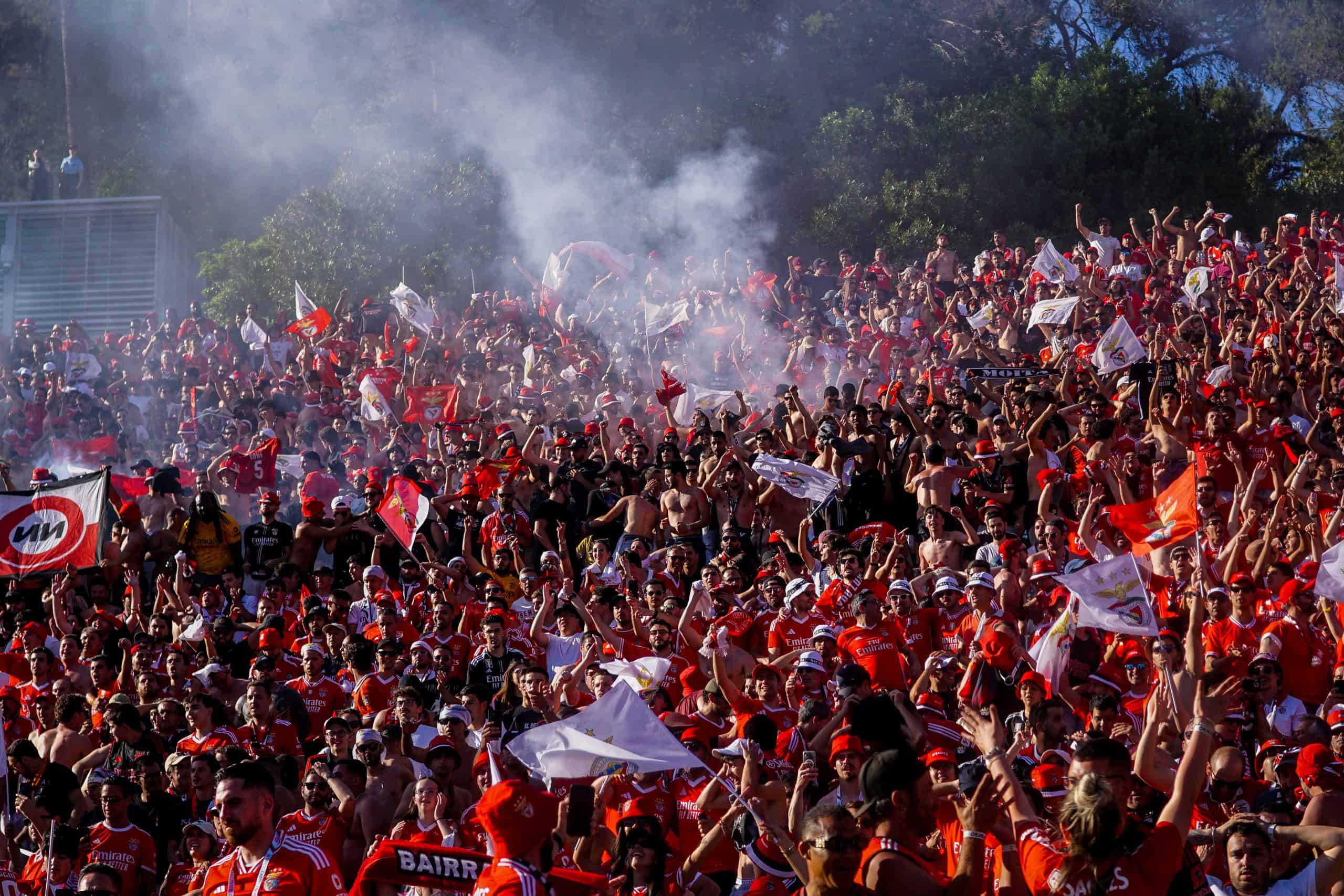 Wedstrijd van de eeuw; gekkenhuis bij bekerfinale Sporting – Benfica