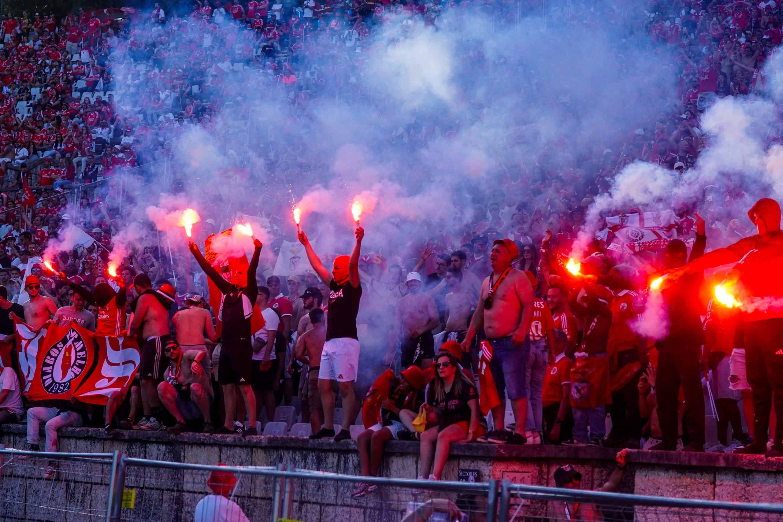 Wedstrijd van de eeuw; gekkenhuis bij bekerfinale Sporting – Benfica
