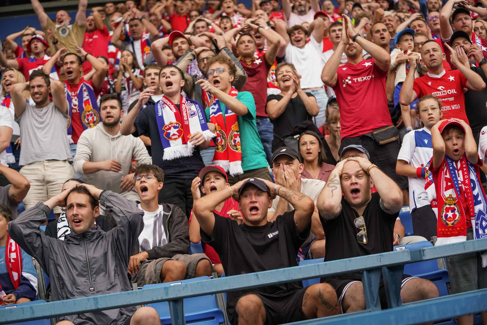 Wisla Krakau: gevallen topclub op het veld, springlevend op de tribune
