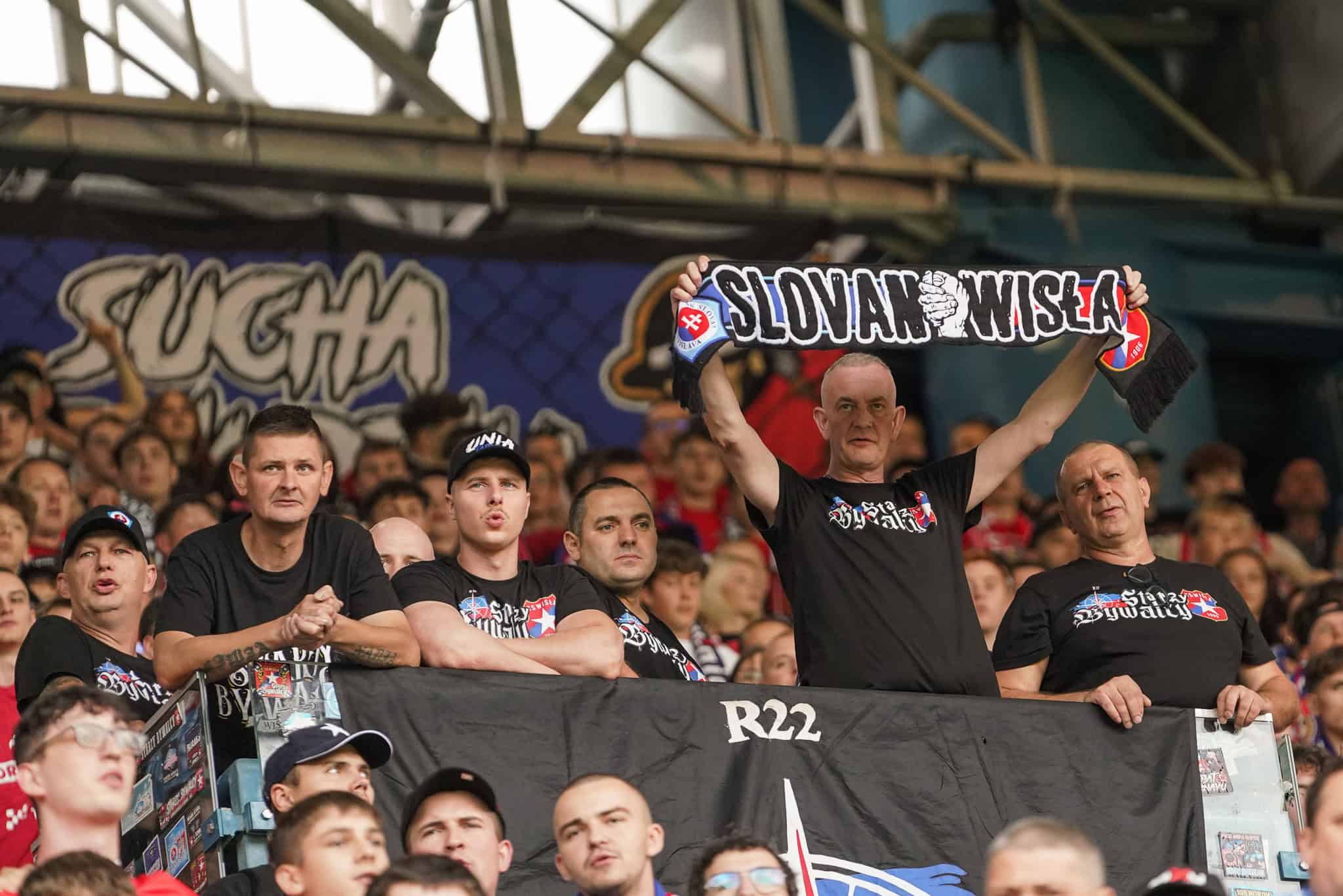 Wisla Krakau: gevallen topclub op het veld, springlevend op de tribune