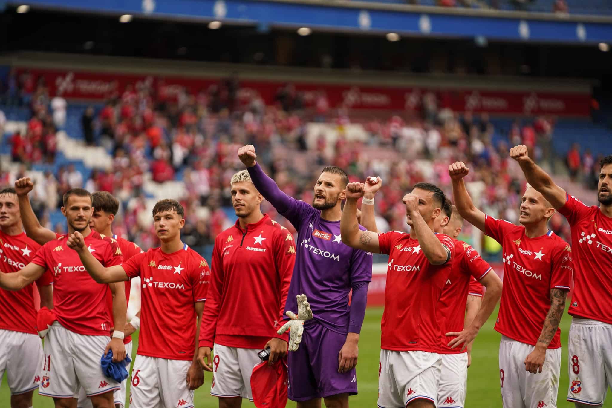Wisla Krakau: gevallen topclub op het veld, springlevend op de tribune