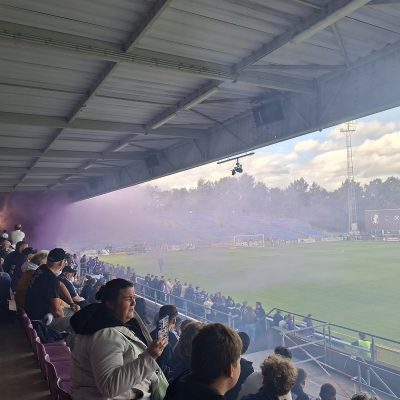 Patro Eisden en Lommel SK speelden een intense Limburgse derby. Van de verlaten Kastanjelaan tot nieuwe ambities: nostalgie en perspectief in Maasmechelen.