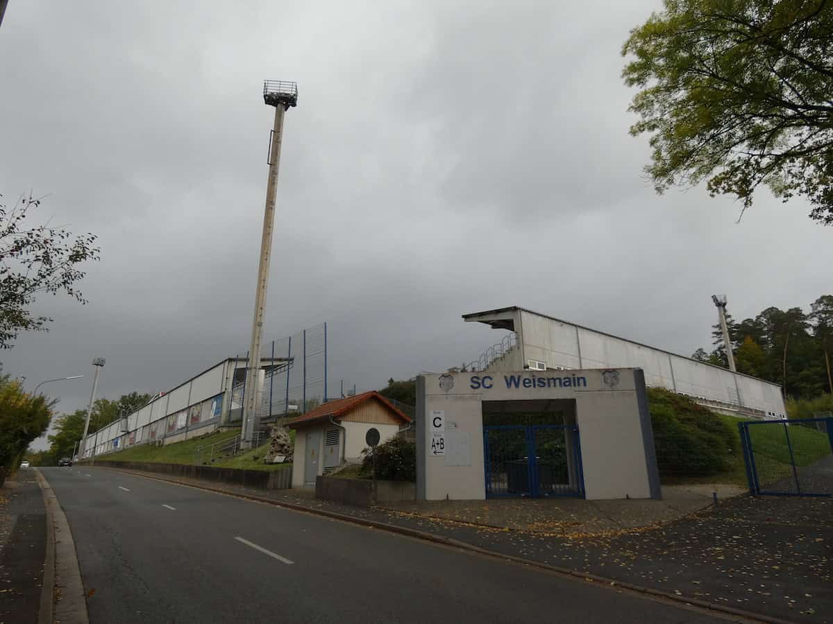 waldstadion weismain2