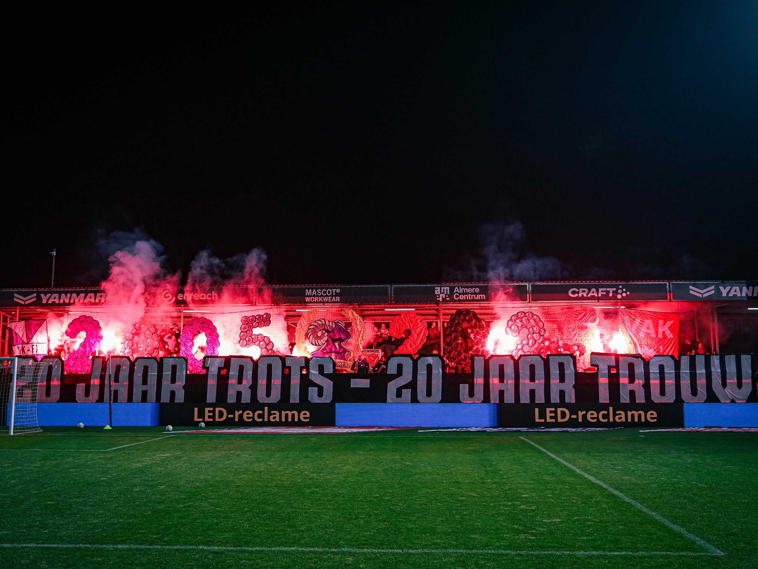 Twintig jaar Ultras Almere