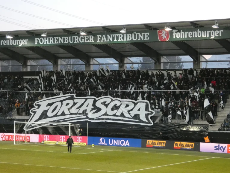 Tifo en sfeer bij SCR Altach - Sturm Graz