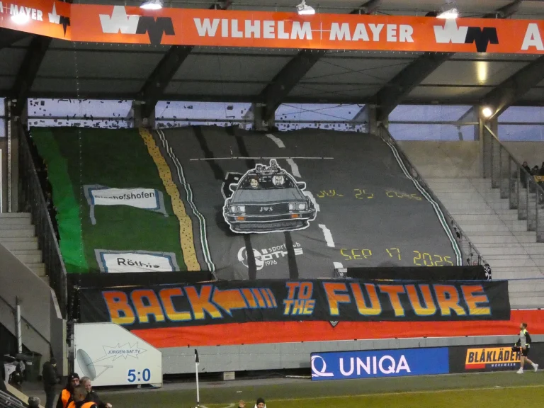 Tifo en sfeer bij SCR Altach - Sturm Graz