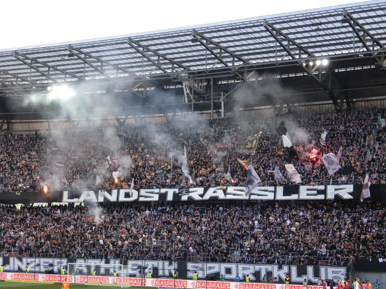 LASK en SCR Altach in de finale van de ÖFB-Cup in het Wörtherseestadion in Klagenfurt