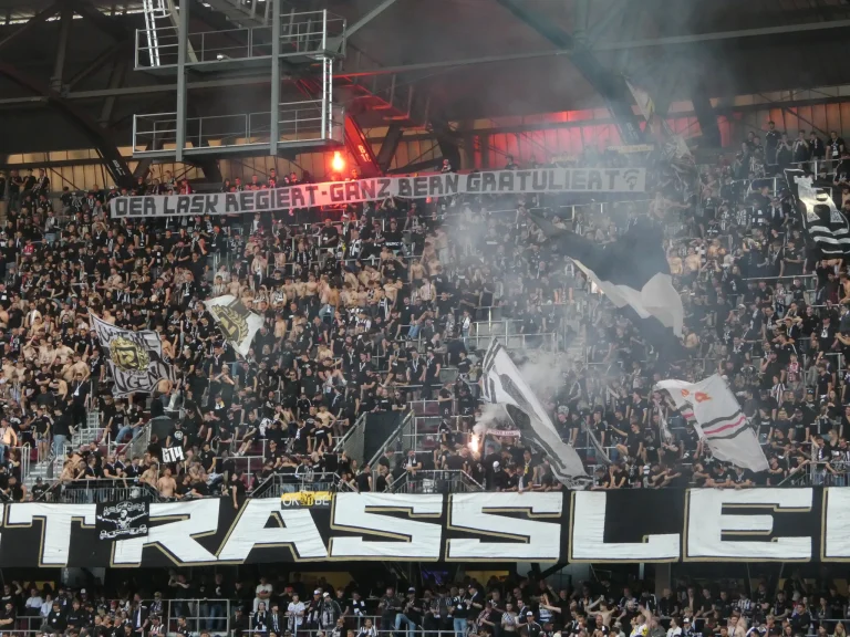 LASK en SCR Altach in de finale van de ÖFB-Cup in het Wörtherseestadion in Klagenfurt