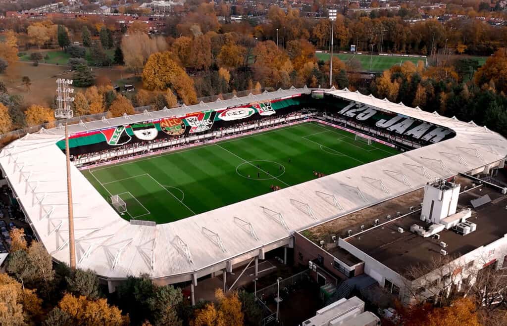 Render van het vernieuwde Goffertstadion